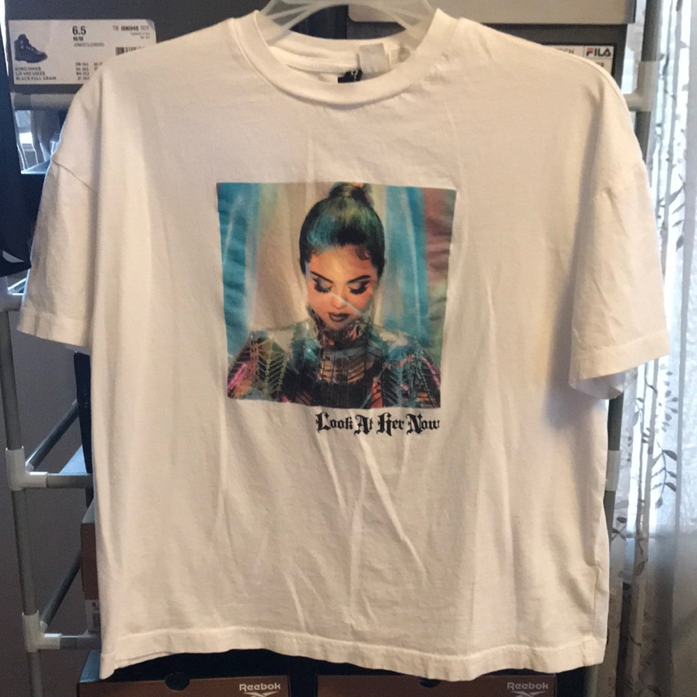 Women’s Look At Her Now Crop T-shirt